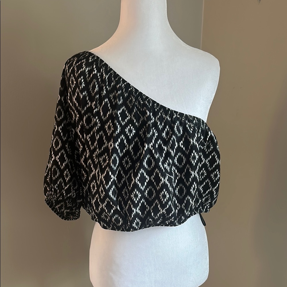 Banana Republic Geometric Pattern One-Shoulder Top, Sz M (Petite)